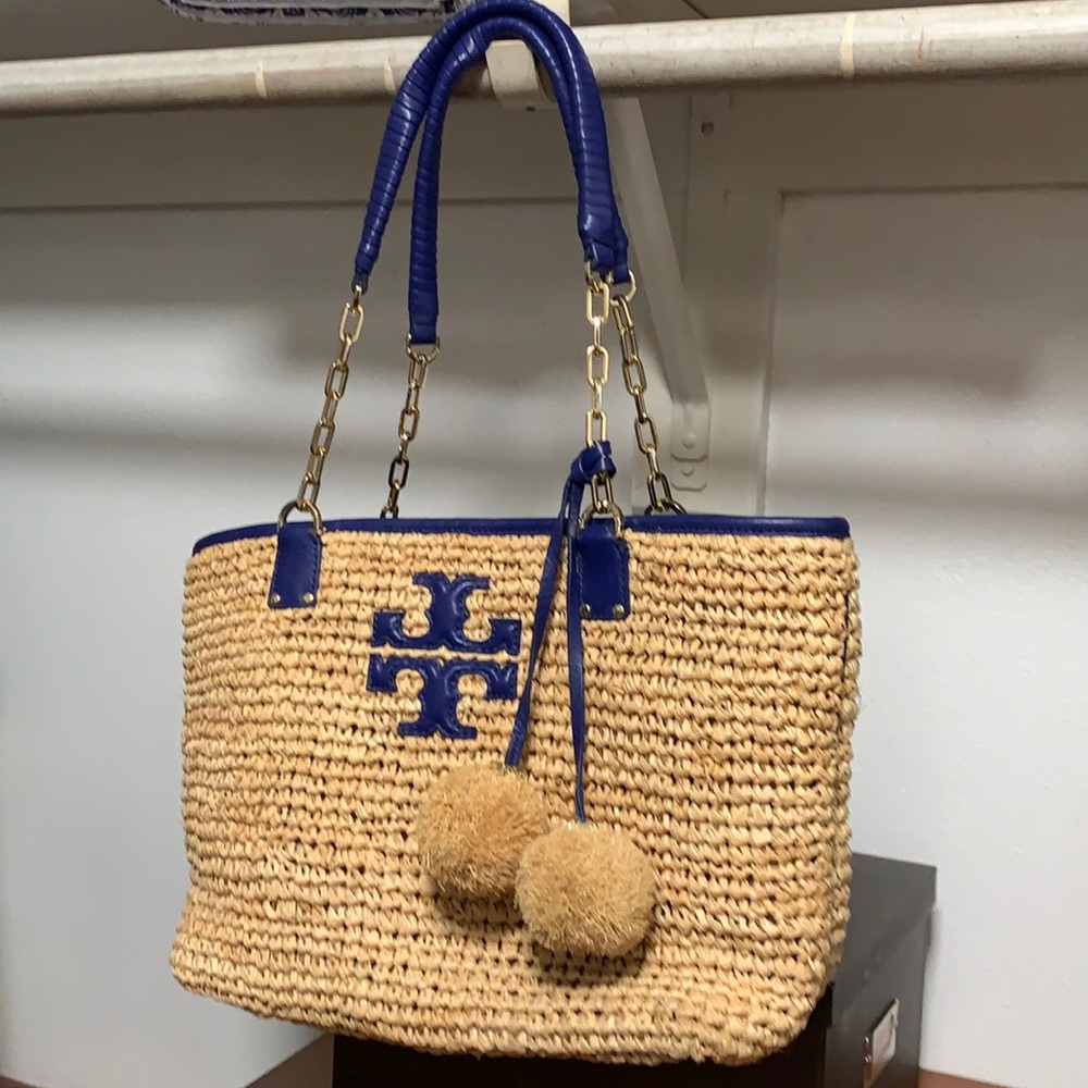 Tory Burch Leather Blue Tote used and in good conditions.